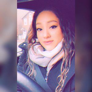 Meet your Posher, Leslie